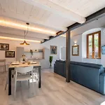 Апартаменты New 2024 - Ancient - Where Classic Style Meets Modern Design And Comforts - Larihome A40 *